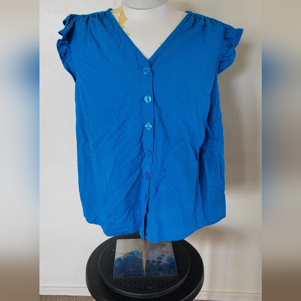 St. John's Bay Linen Ruffled Sleeveless Blue
